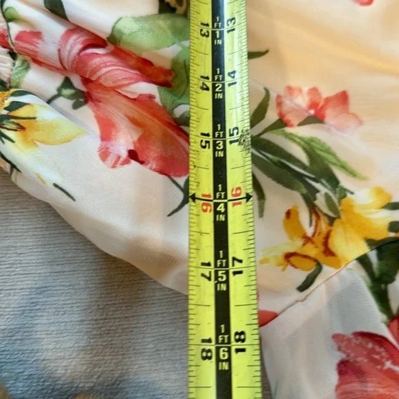 Stella & Julie floral dress - Picture 10 of 12